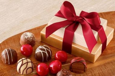 How To Pick Chocolate Gifts For Rakhi
